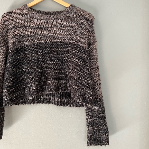 Cropped Ombre Effect Sweater - Picture 2 of 5